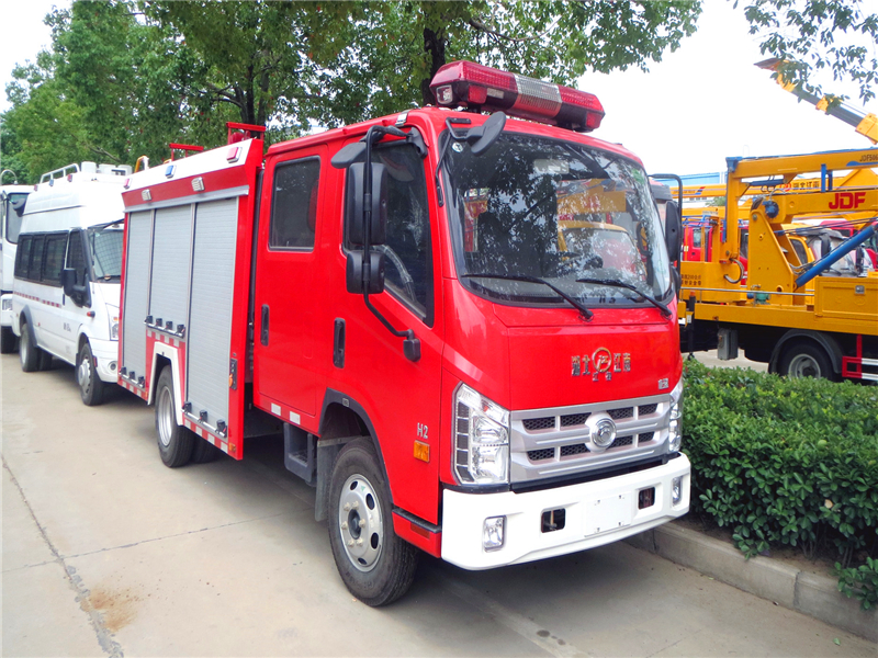 福田2-3噸水罐消防車