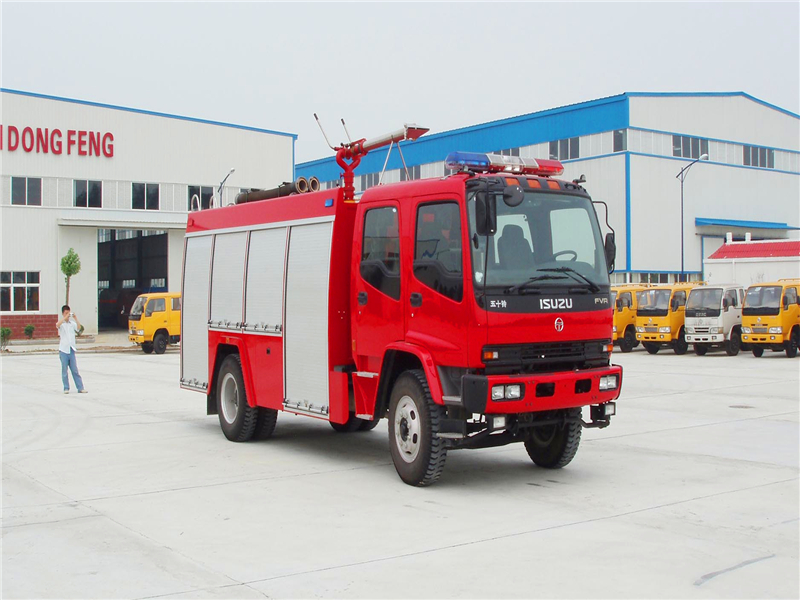 慶鈴五十鈴5-7噸泡沫消防車
