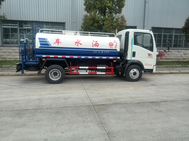 重汽5噸灑水車正側面圖 重汽5噸灑水車正側面圖