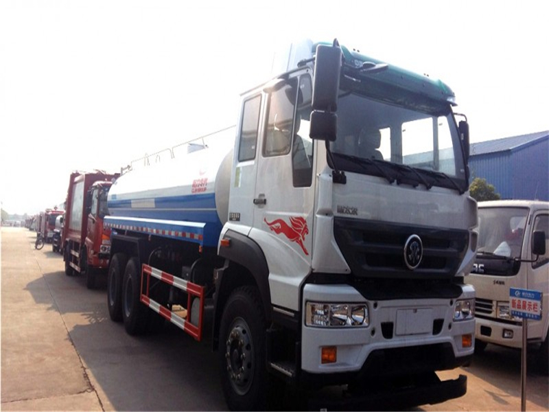 重汽斯太爾后雙橋20噸灑水車