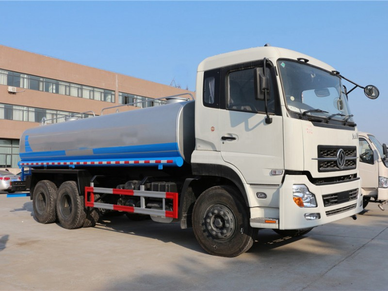 東風(fēng)天龍20-25噸灑水車