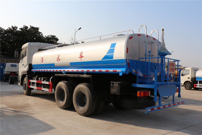 東風天龍20噸灑水車后左邊圖 東風天龍20噸灑水車后左邊圖