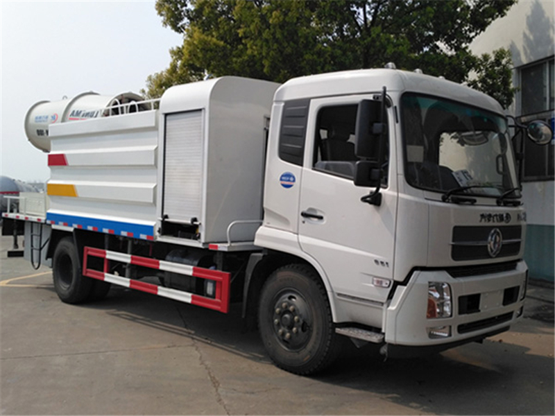 東風天錦8方抑塵車