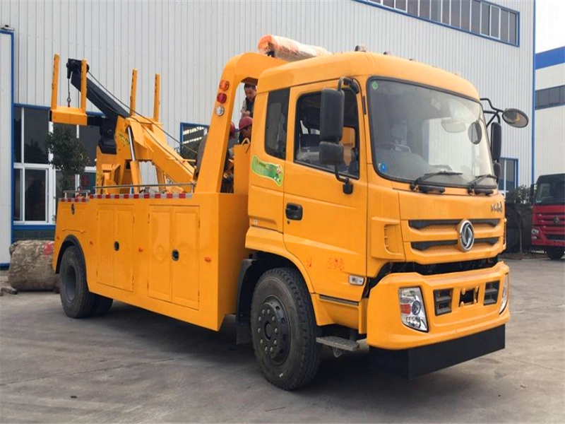 東風(fēng)特商25噸重型清障車