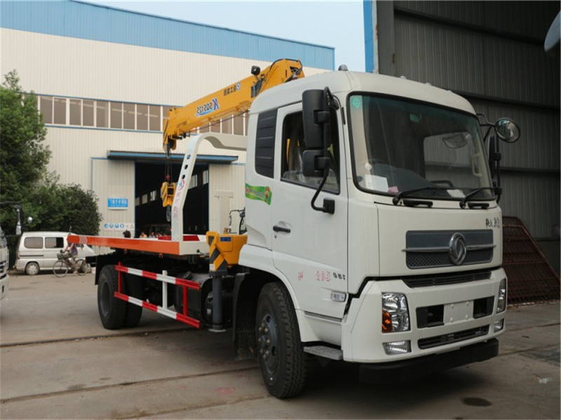 東風天錦平板帶吊清障車