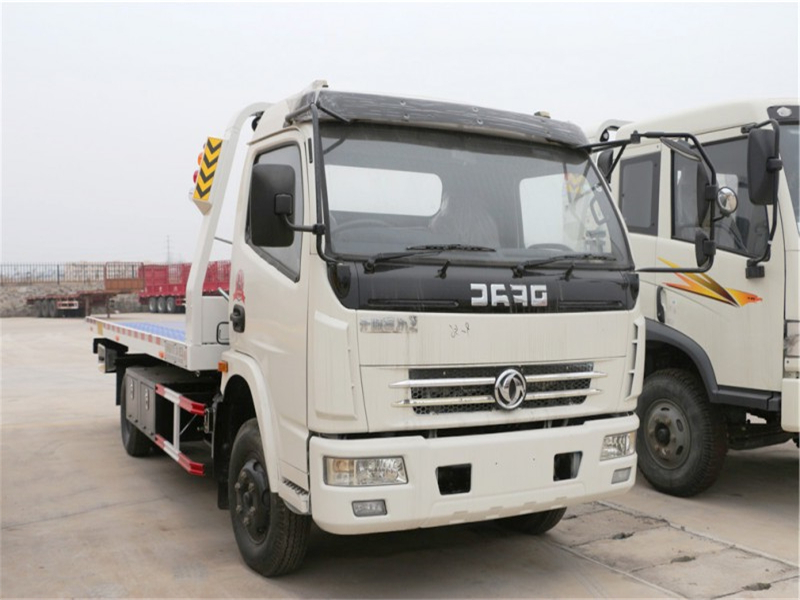 東風(fēng)大多利卡一拖二清障車