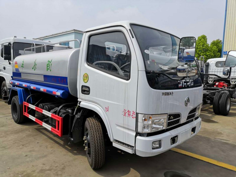 東風(fēng)福瑞卡5噸灑車