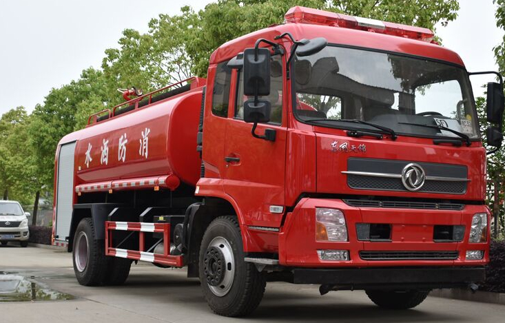 湖北江南教您區(qū)分消防灑水車和灑水車