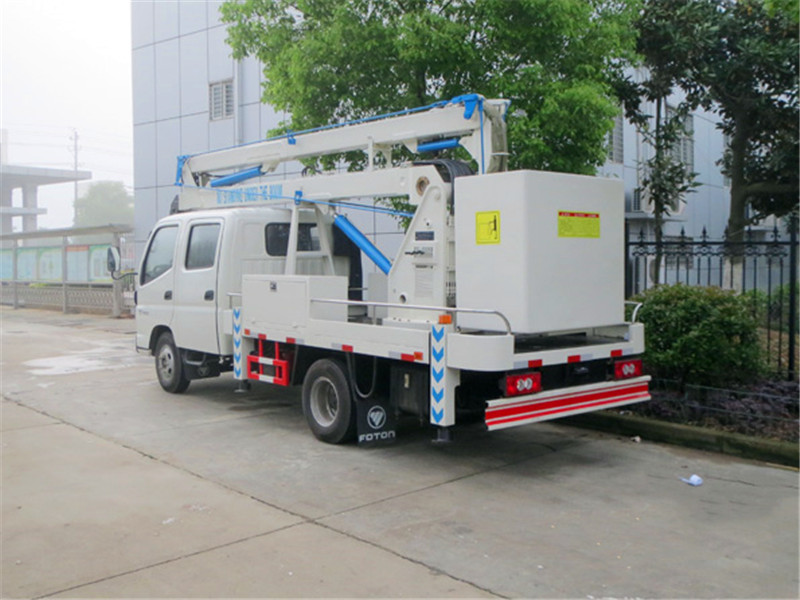 福田14米高空作業車3.jpg