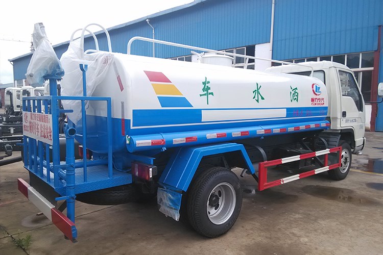 福田時(shí)代5噸環(huán)衛(wèi)灑水車 福田時(shí)代5噸環(huán)衛(wèi)灑水車