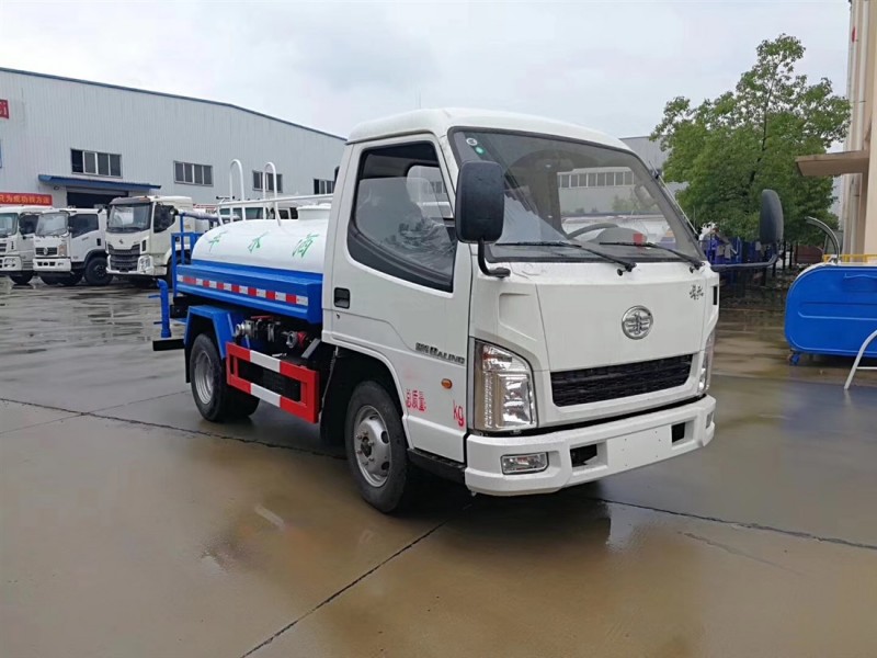 解放2-噸灑水車前左面圖 解放2-噸灑水車前左面圖