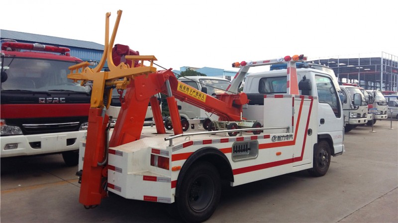 五十鈴一拖一清障車 后側圖