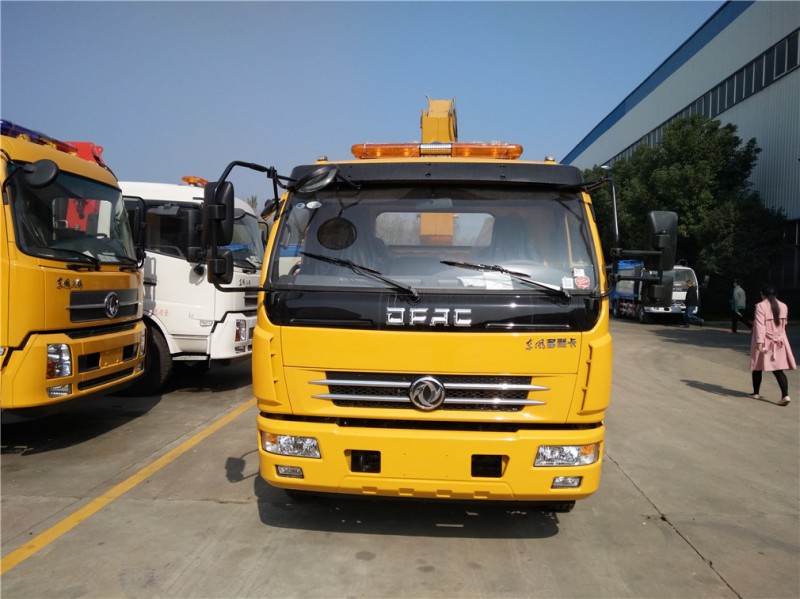 東風(fēng)凱普特平板帶吊清障車 正前圖 東風(fēng)凱普特平板帶吊清障車 正前圖