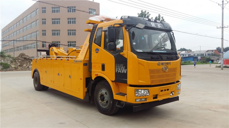 解放單橋一托一清障車 前側圖 解放單橋一托一清障車 前側圖