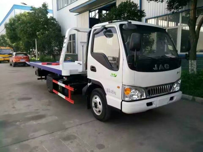 江淮康鈴國五藍(lán)牌一拖二清障車 前側(cè)圖 江淮康鈴國五藍(lán)牌一拖二清障車 前側(cè)圖