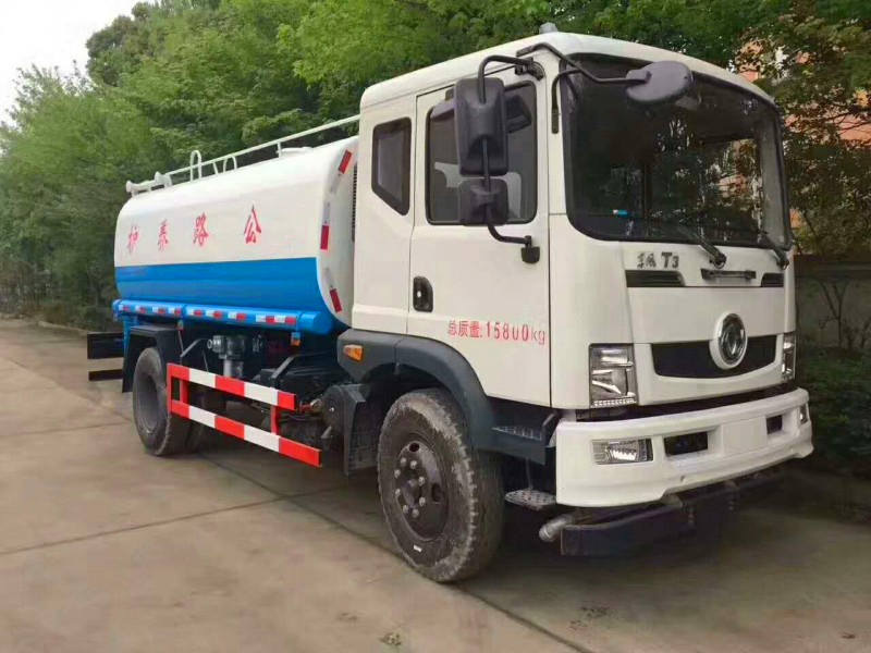 東風(fēng)T3 12噸灑水車1.jpg