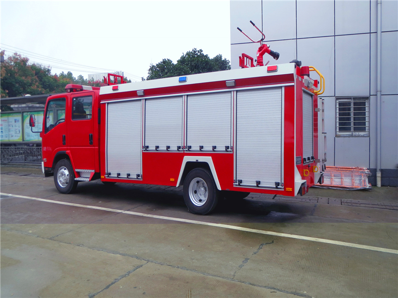 五十鈴3噸泡沫消防車(chē)3.jpg