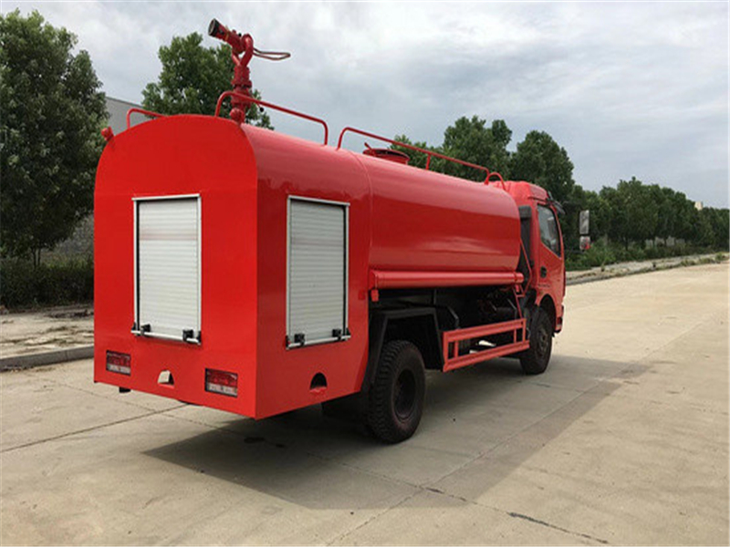 東風多利卡6-8噸消防灑水車04.jpg