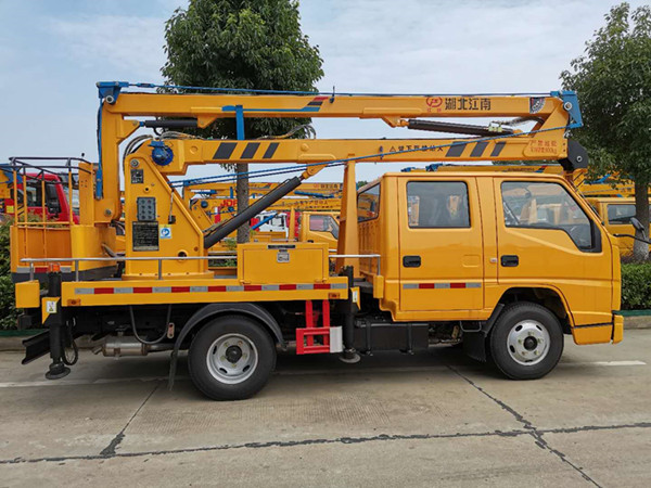 江鈴13米藍牌高空作業車2.jpg