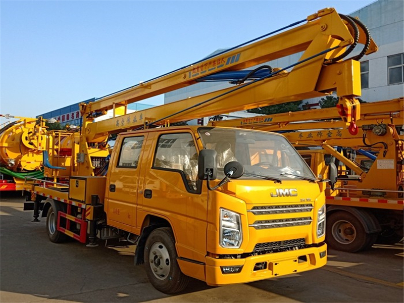 國六江鈴順達雙排座17.5米折臂式高空作業車