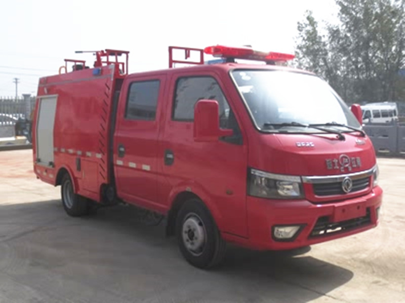 東風(fēng)途逸雙排1噸水罐消防車