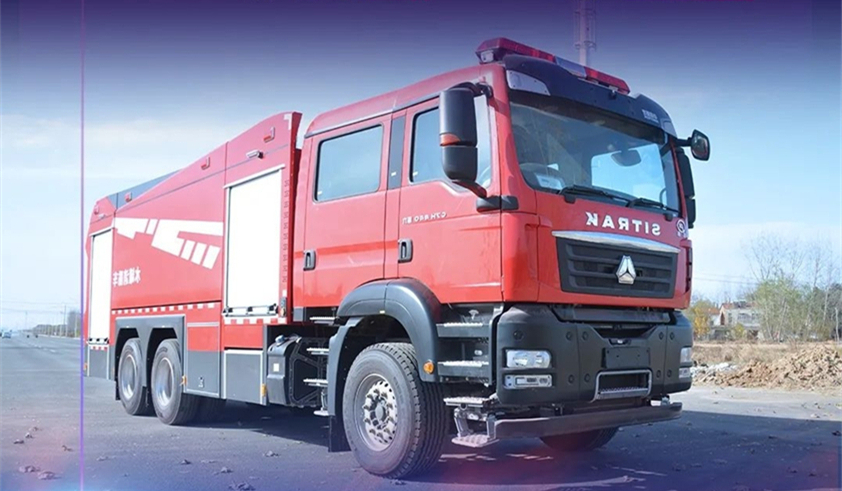 國(guó)六重汽汕德卡13噸水罐消防車